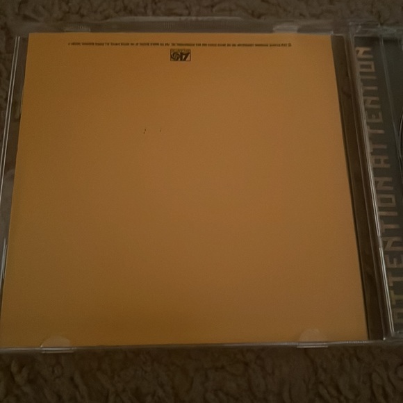 Shinedown autographed CD - Picture 6 of 6